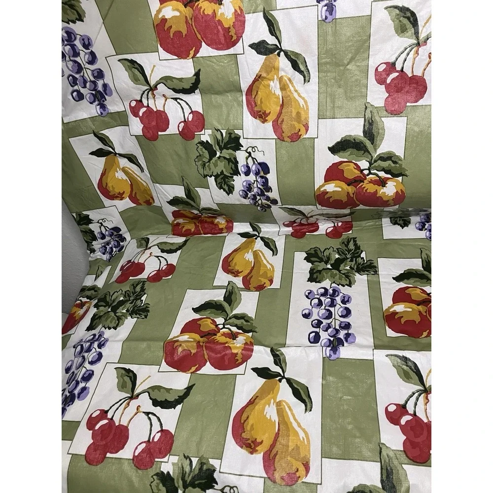 Vintage Vinyl Flannel Back Kitchen Tablecloth 52